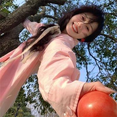 左撇子女孩